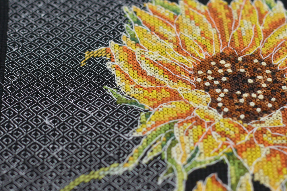 Cross-stitch kit Bright sunflowers AH-159