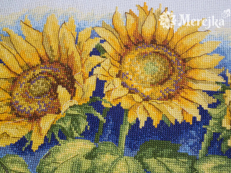 Bright Sunflowers K-125 Counted Cross-Stitch Kit