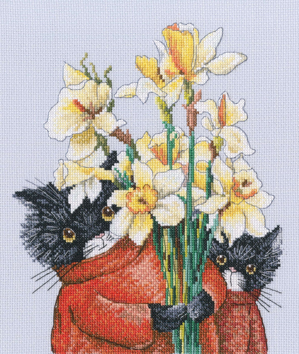 There were cats. Cats and flowers are needed for beauty! M917 Counted Cross Stitch Kit