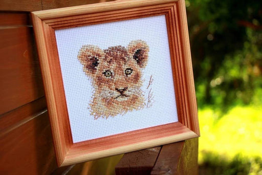 Animal Portraits. Lion Cub 0-194 Cross-stitch kit - Wizardi