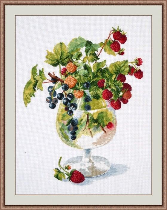 Berry Liqueur 887 Counted Cross Stitch Kit - Wizardi