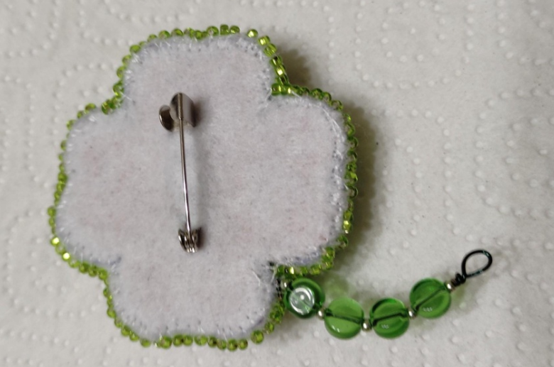 BP-186C Beadwork kit for creating brooch Crystal Art "Symbol of luck"
