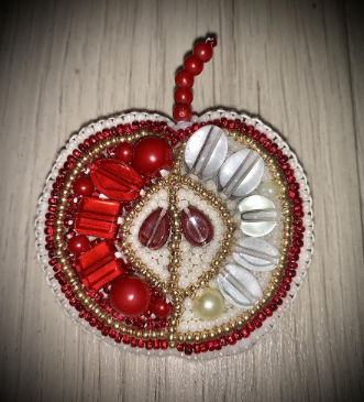 BP-188C Beadwork kit for creating brooch Crystal Art "Red apple"