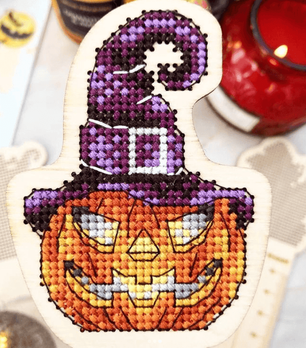 Halloween O-007 Counted Cross Stitch Kit on Plywood Makes Thread Organizer - Wizardi