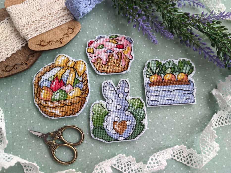 Rabbit and Carrots. Magnets SR-499 Plastic Canvas Counted Cross Stitch Kit - Wizardi